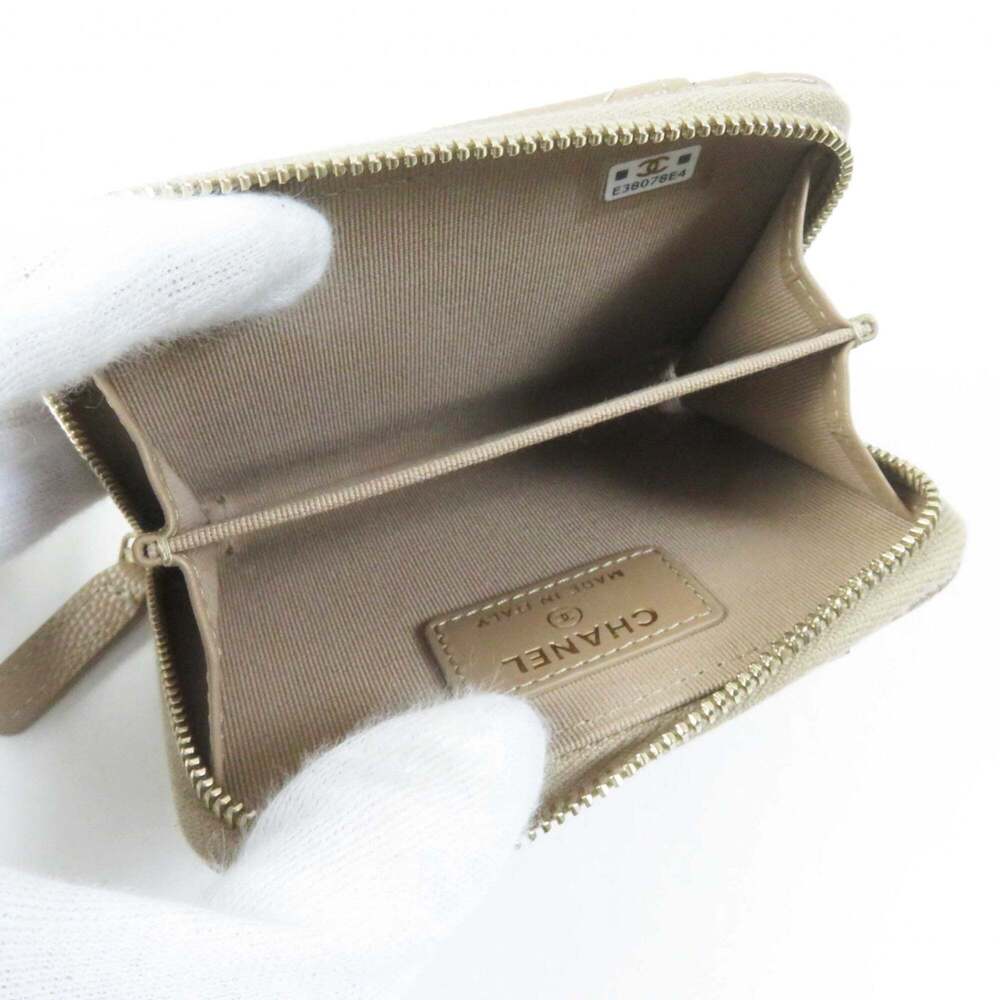 CHANEL Authentic Cream Caviar Leather Wallet - Picture 6 of 11